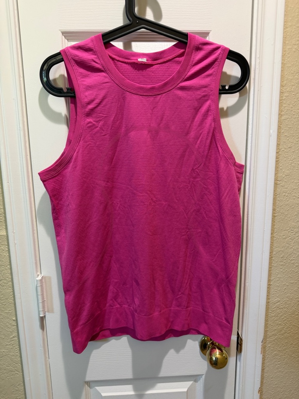 lululemon athletica Bright Fuchsia Sleeveless Tank